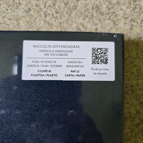 Moleskine XL sapphire blue notebook - Picture 6 of 13